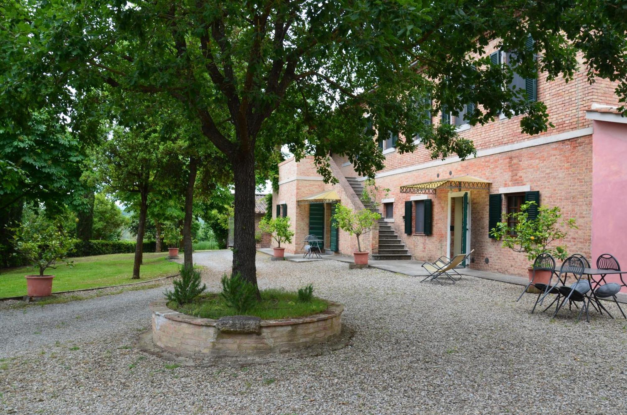 Agriturismo Sant'Alfredo Monteroni dʼArbia Exterior foto